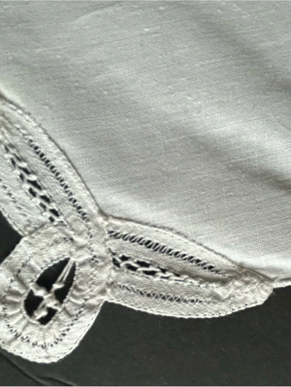 White Embroidered Lace-Trim Placemat and Napkin Set of 4 each